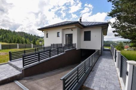 Prodaje se luksuzna kuća za odmor 186 m2, Zlatar, Nova Varoš