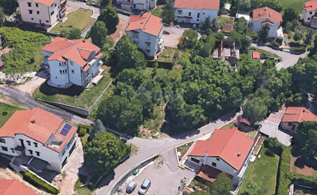 VIŠKOVO, SARŠONI- građevinsko zemljište 845m2 za obiteljsku kuću /stambenu zgradu-stanove 