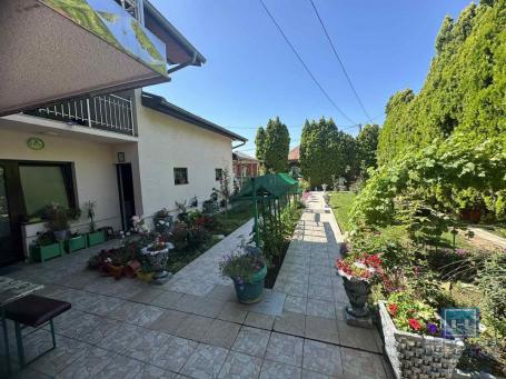 Na prodaju kompletno sređena kuća na odličnoj lokaciji u Ćupriji