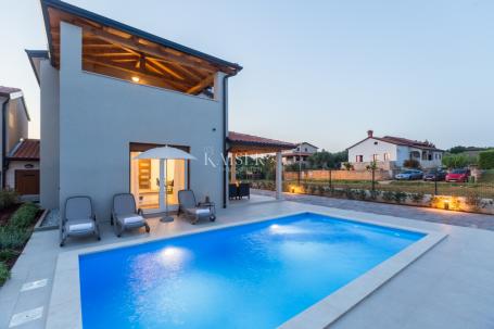 Istrien - Novigrad, Villa mit Pool, Meerblick