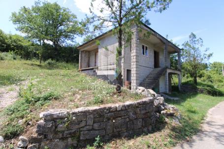 Pićan, Umgebung, begann mit dem Bau in ruhiger Lage