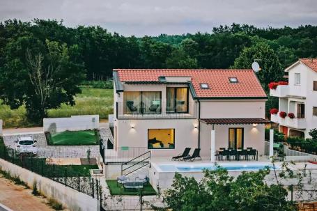 ISTRIA, TINJAN - House with swimming pool