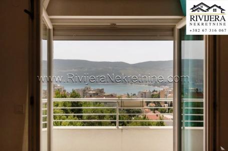 For sale furnished two-bedroom apartment in Topla 2 Herceg Novi