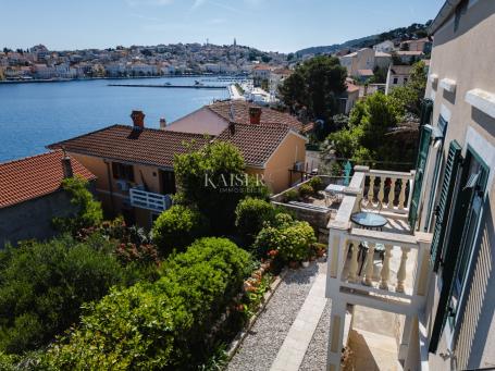 Otok Lošinj, Mali Lošinj - predivna villa u staroj jezgri