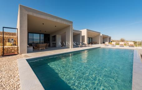 Villas Pag, 400m2