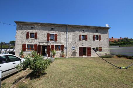 Svetvinčenat, autochthonous villa with swimming pool