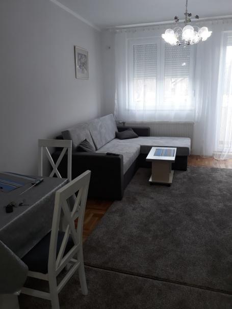 NOVI SAD - PETROVARADIN - 38. 00 m2