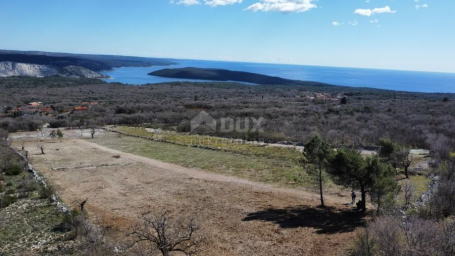 ISTRA, LABIN - Poljoprivredno zemljište s pogledom na more