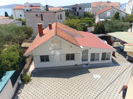 VODICE SRIMA - A HOUSE ONE STEP TO THE SEA