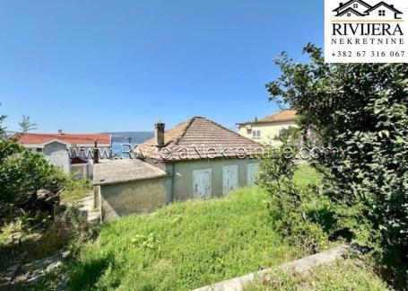 For sale one-story house with a sea view in Tivat