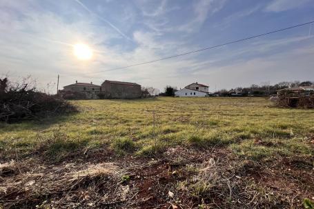 Marčana, Loborika - građevinsko zemljište 796 m2 na odličnoj lokaciji s putem