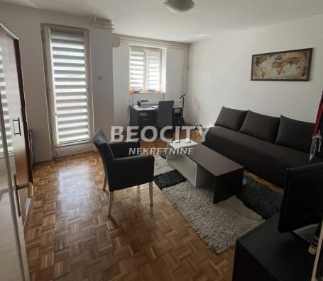 Novi Sad, Centar, Pavla Papa, 1. 0, 35m2, 90000EUR