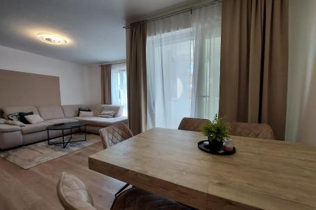 Istra, Pula, kompletno renoviran stan, NKP 72, 87 m2