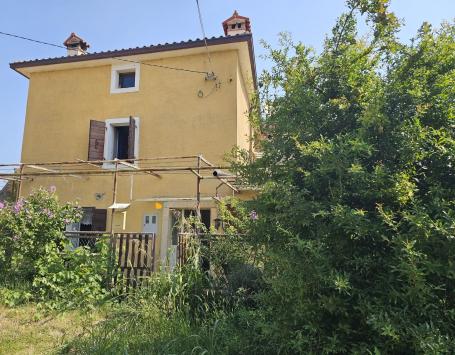 Istrisches Steinhaus in der Nähe von Brtonigla mit Meerblick