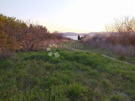 Land Arbanasi, Zadar, 704m2