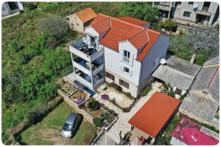 House Bol, 350m2