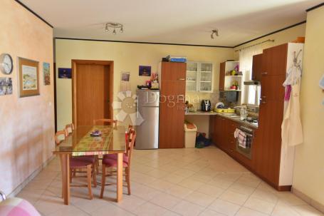 Apartment Čižići, Dobrinj, 74m2