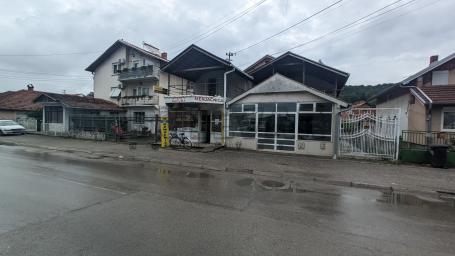 Stambeno - poslovni objekat, Slogino igralište, 360m2, plac 2. 92a