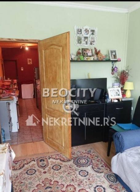 Rakovica, Petlovo brdo, Boze Baucala , 3. 0, 72m2, 113000EUR