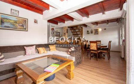 Zemun, Zemun Bačka, Backa , 18. 0, 600m2, 5000EUR