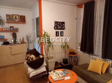 Novi Sad, Sajam, Pariske komune, 1. 5, 40m2, 85000EUR