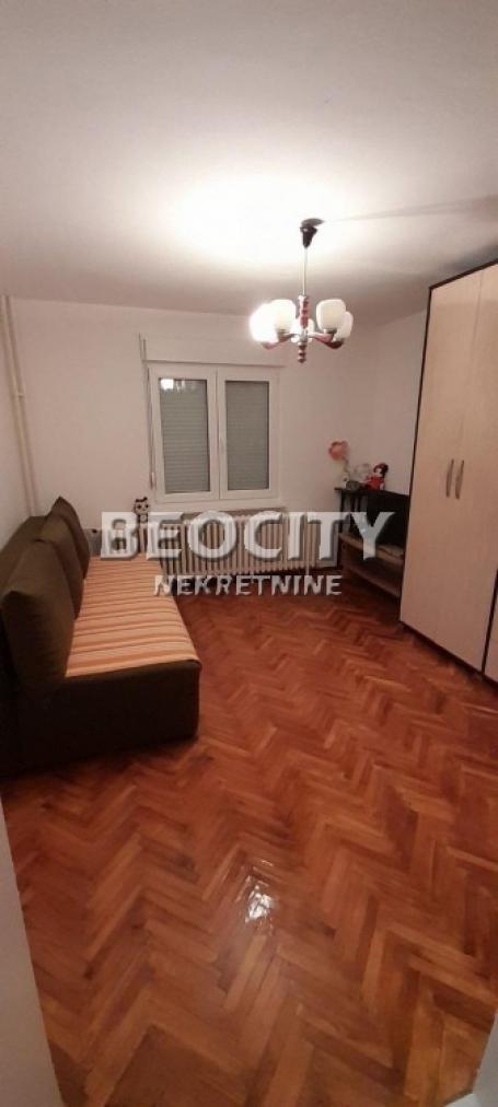 Novi Sad, Satelit, Antuna Urbana, 1. 0, 33m2, 75900EUR