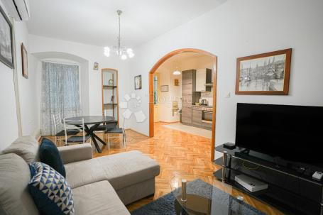 Flat Centar, Rijeka, 70,64m2