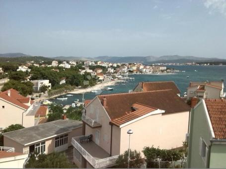 BRODARICA, ŠIBENIK  3 studio apartmana blizu plaže