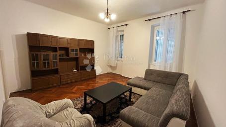 Flat Centar, Pula, 73,36m2