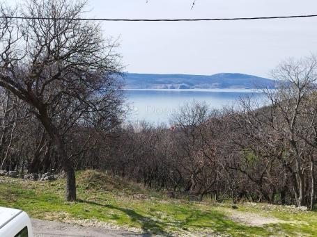 PREKRASNO ZEMLJIŠTE SA POGLEDOM NA MORE