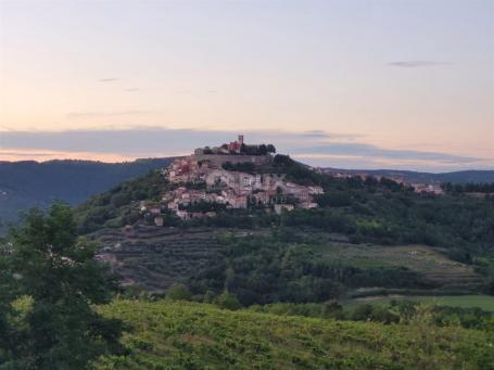 ISTRIA, MOTOVUN - Charming stone house in the old town