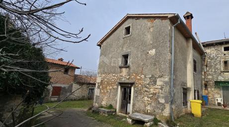 ISTRIEN, LABIN - Haus zur Anpassung mit Taverne und Garage