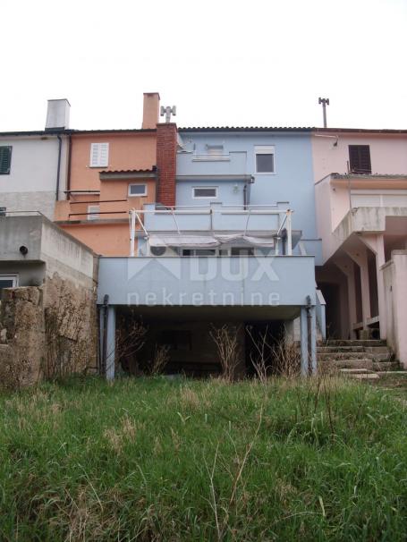 Island of Krk, Baška (surroundings) - Renovated house with two apartments