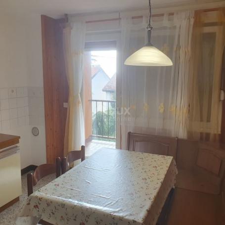 RIJEKA, DONJA DRENOVA - 3-Zimmer-Wohnung mit Loggia und Holzschuppen