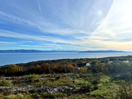 ISTRA, RABAC - Prostrano zemljište s pogledom na more i građevinskom dozvolom