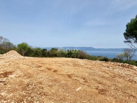 ISTRIEN, RABAC - Grundstück mit Baugenehmigung und sensationeller Aussicht