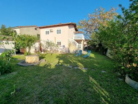 ZADAR, NIN - Renovated house with two apartments near the sea