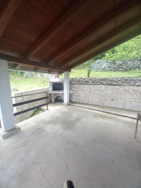 GORSKI KOTAR, LIČ - detached house with garage and garden near the lake in Fužine! OPPORTUNITY!