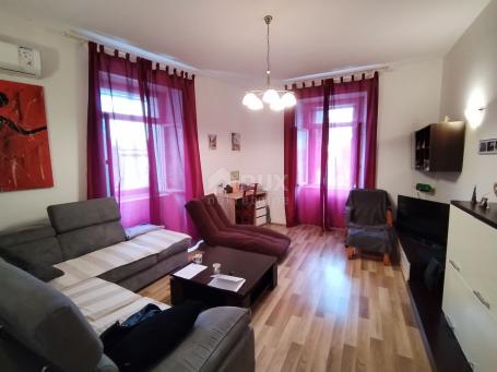 ISTRIA, PULA - Spacious apartment in the city center!