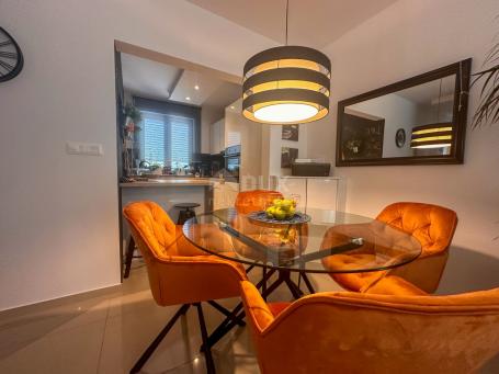 RIJEKA, ŠKURINJE - newly renovated apartment 3 bedrooms, 72 m2, sea view