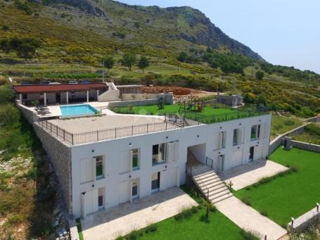 DALMATIEN, PODSTRANA – EXKLUSIVE VILLA MIT MEERBLICK