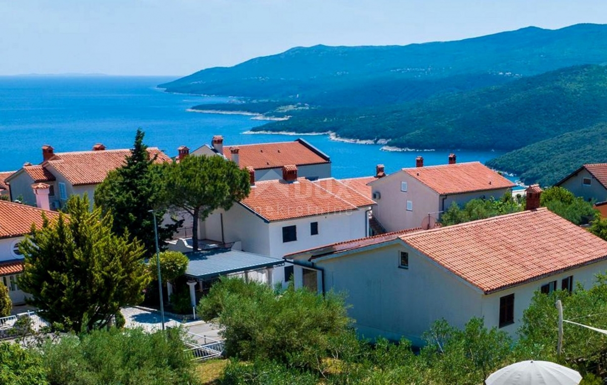 ISTRA, RABAC - Komforna kuća u blizini mora