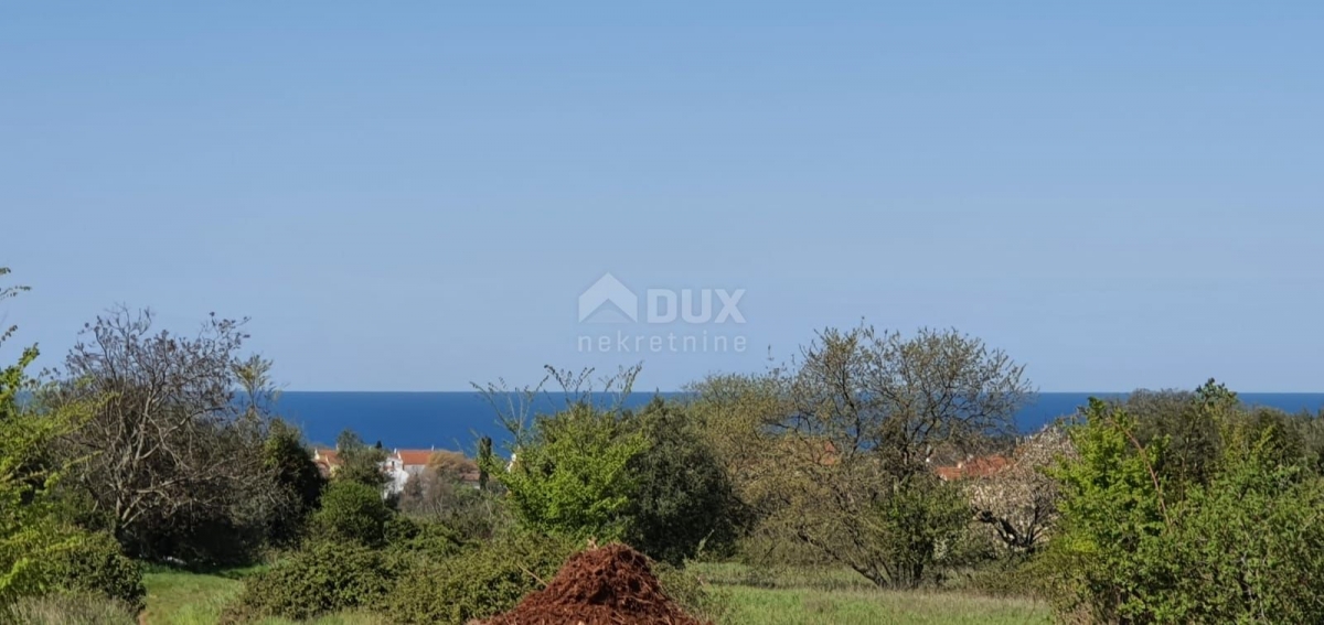 ISTRIA, POREČ - Building land with a project, sea view