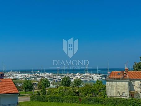 Exclusive, Novigrad, apartment with sea view!