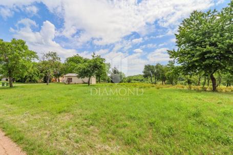 Poreč, surroundings, building land for building a house!