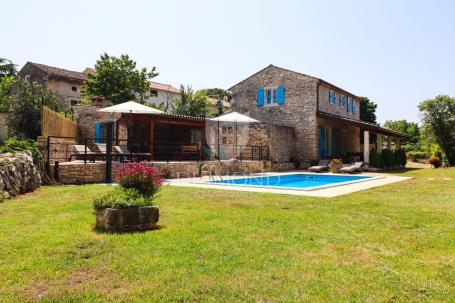 Poreč, surroundings, autochthonous Istrian villa surrounded by nature!