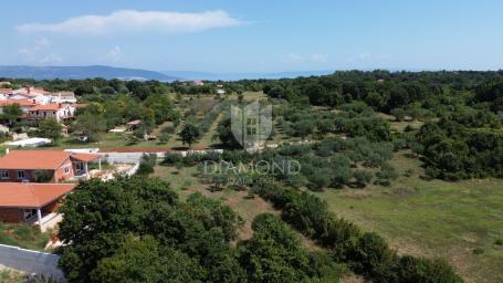 Marčana, surroundings, land with building permit