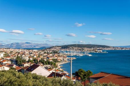 Trogir, Krban, građevinsko zemljište s pogledom na more