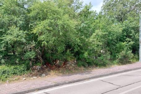 DUGOPOLJE - građevinsko zemljište na odličnoj lokaciji (1380 m2)