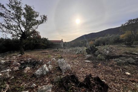 Istra, Labin - građevinsko zemljište na top lokaciji s pogledom na more, 1017 m2